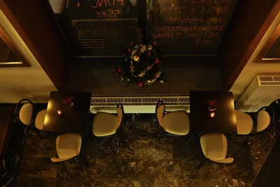 Café Cosmopolis