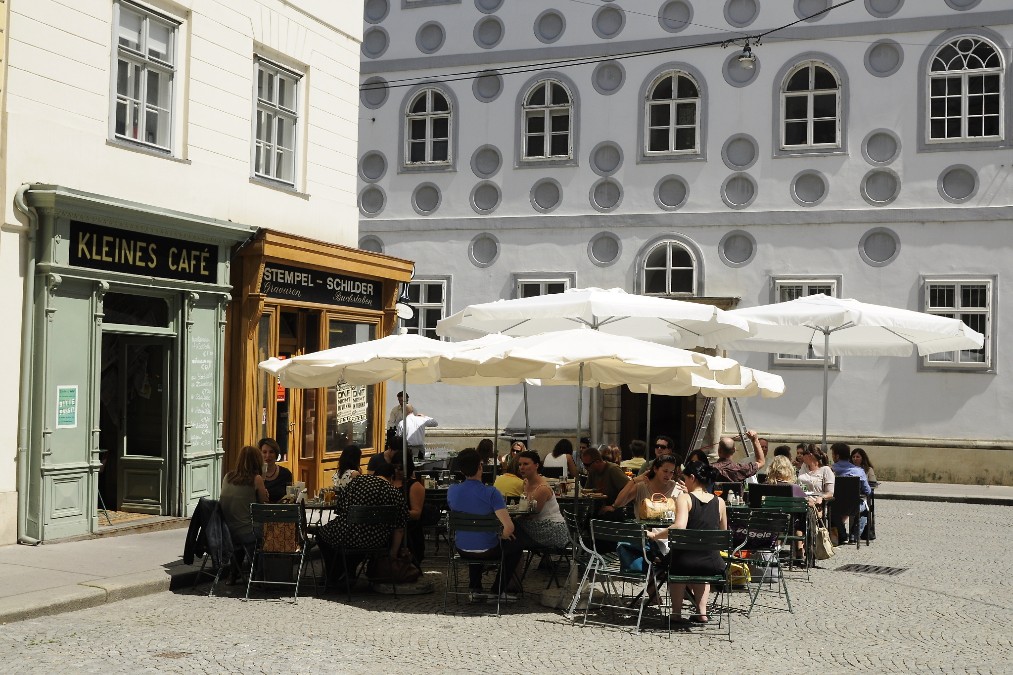 Náš první kleiner brauner jsme si dali v Kleines Café