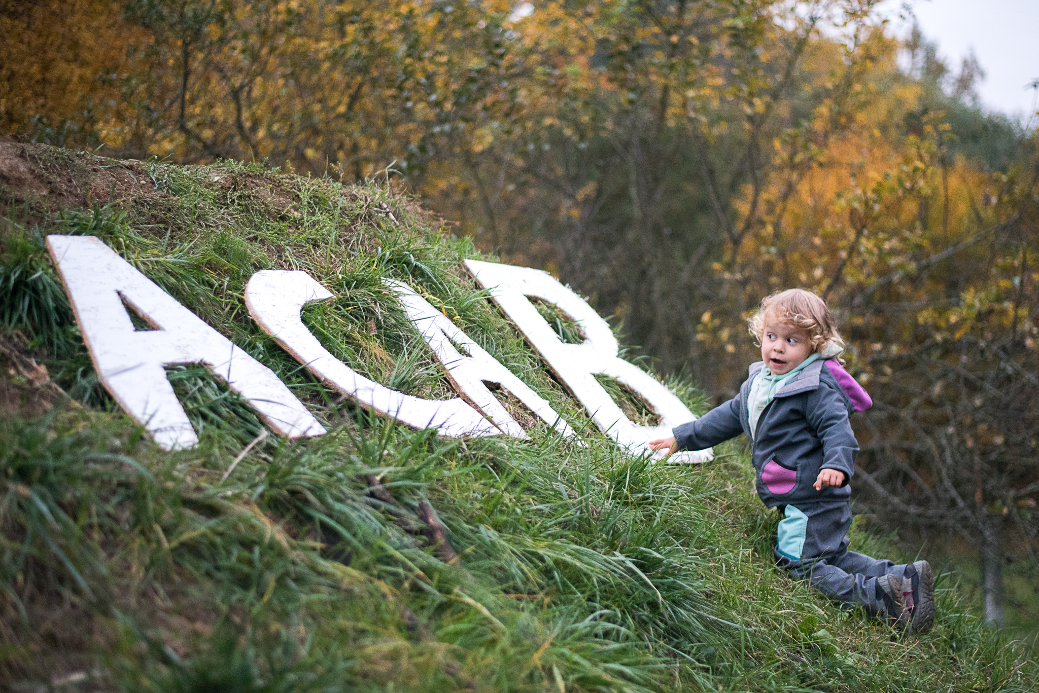 Radovánka zase aktuálně velmi zajímají písmenky, nejvíce písmenko I, které zde bohužel zrovna nebylo