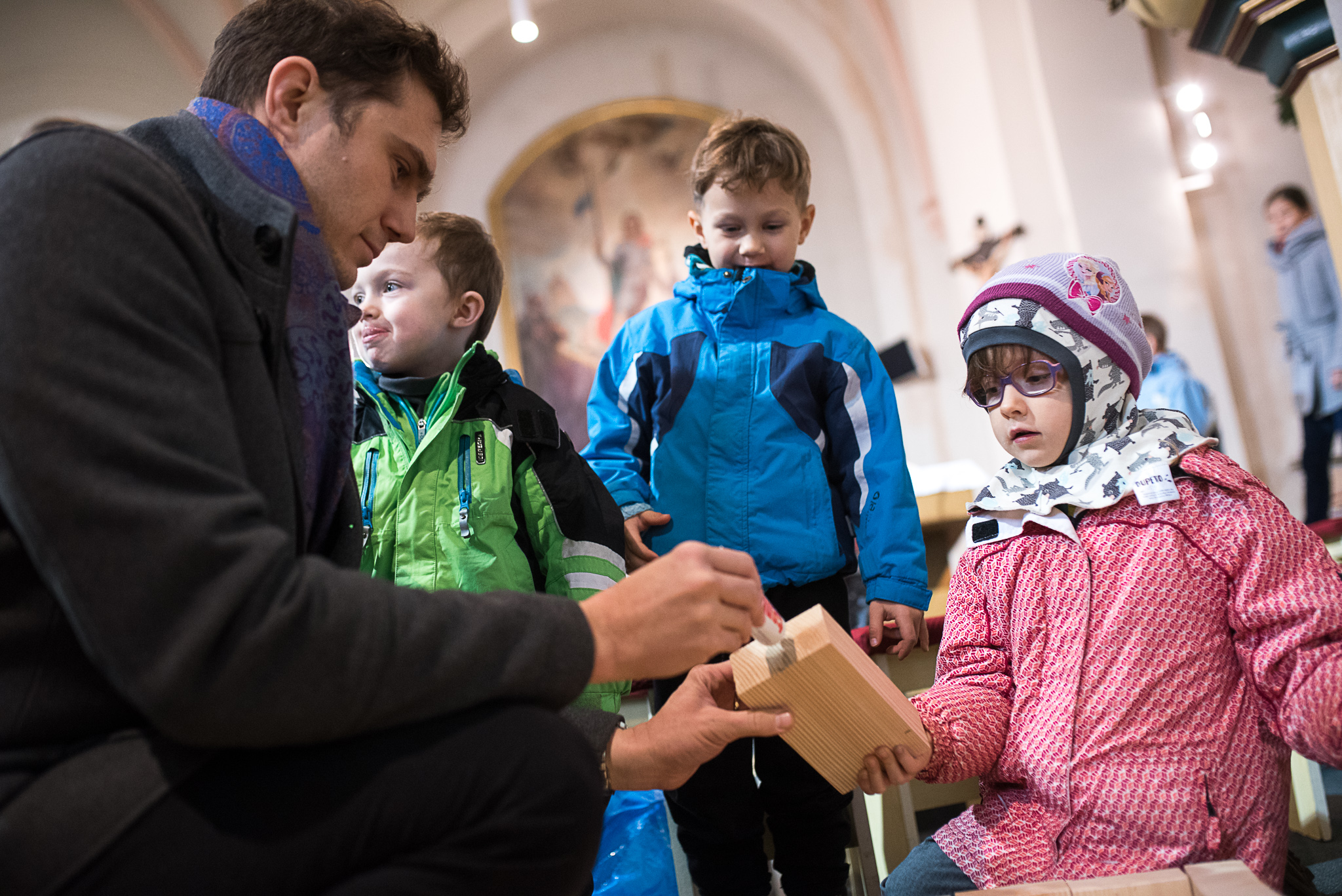 O první adventní neděli stavíme první patro jesliček