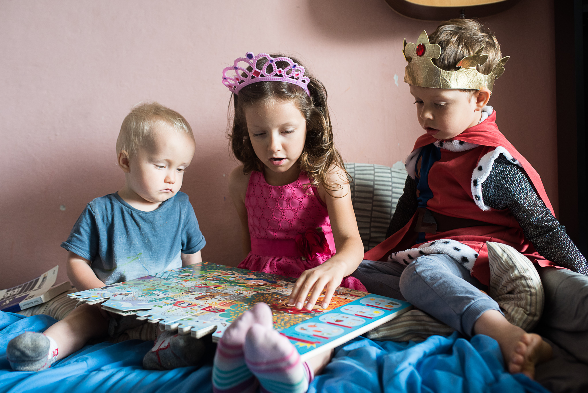 Knížky o princezně Čurbesce a princi Bordelníčkovi patří mezi oblíbené (ještě že naše děti znají binec jenom z knížek!)